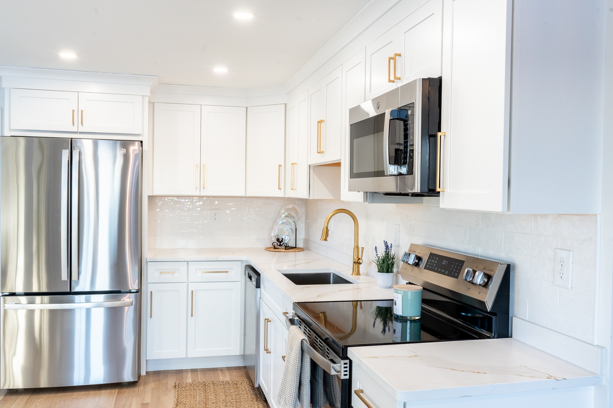 Pro Kitchens & Trim - 13
