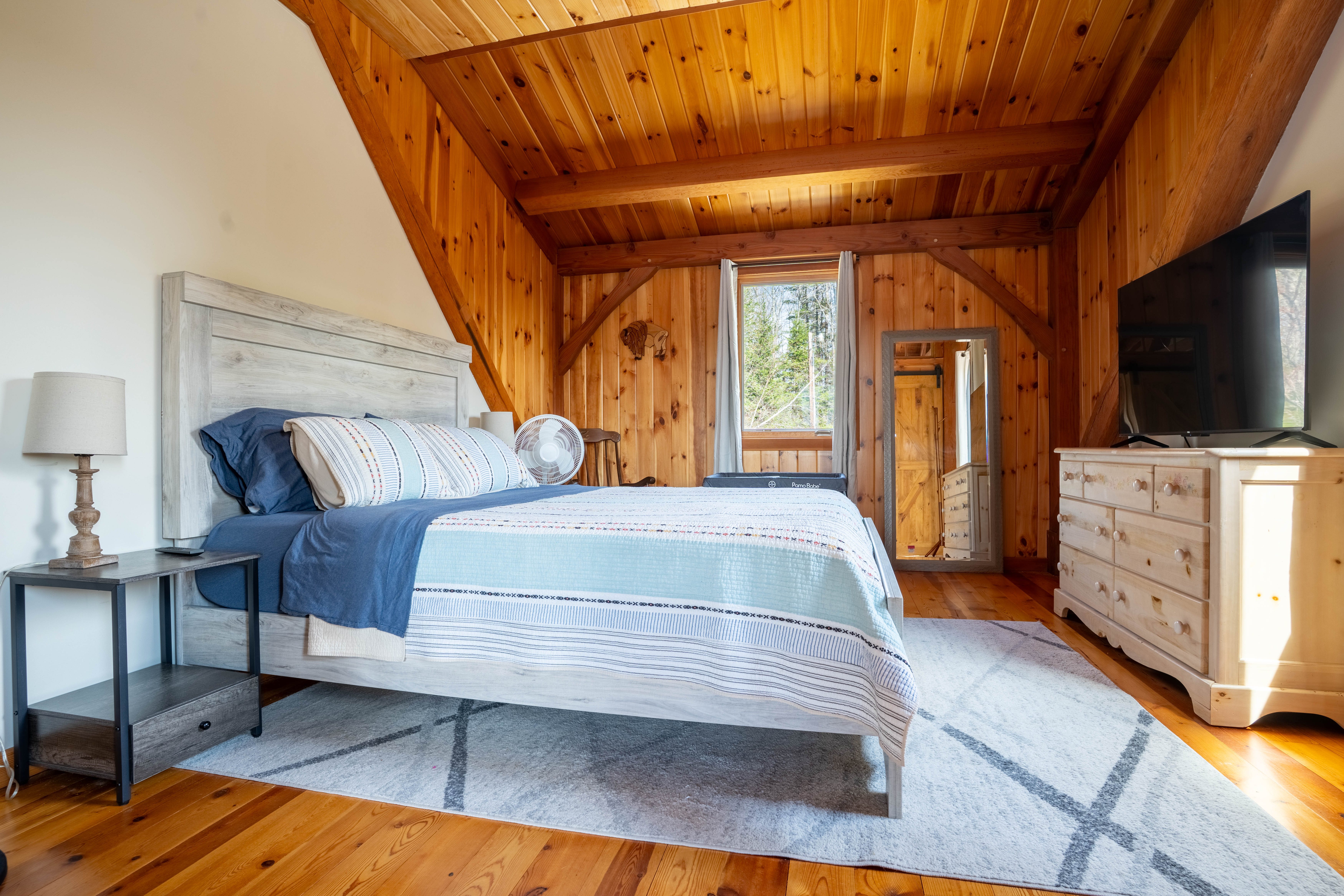 The Lady On The Lake - 12